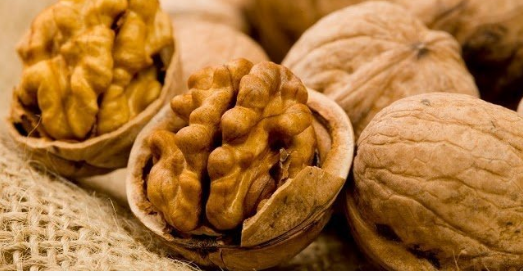 KELEBEK YERLİ CEVİZ İÇİ